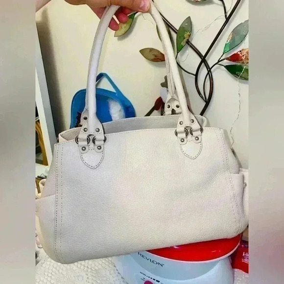 👛Cole  Haan designed bag 👛 - Picture 4 of 14